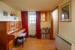 Entrance Hallway - click for photo gallery
